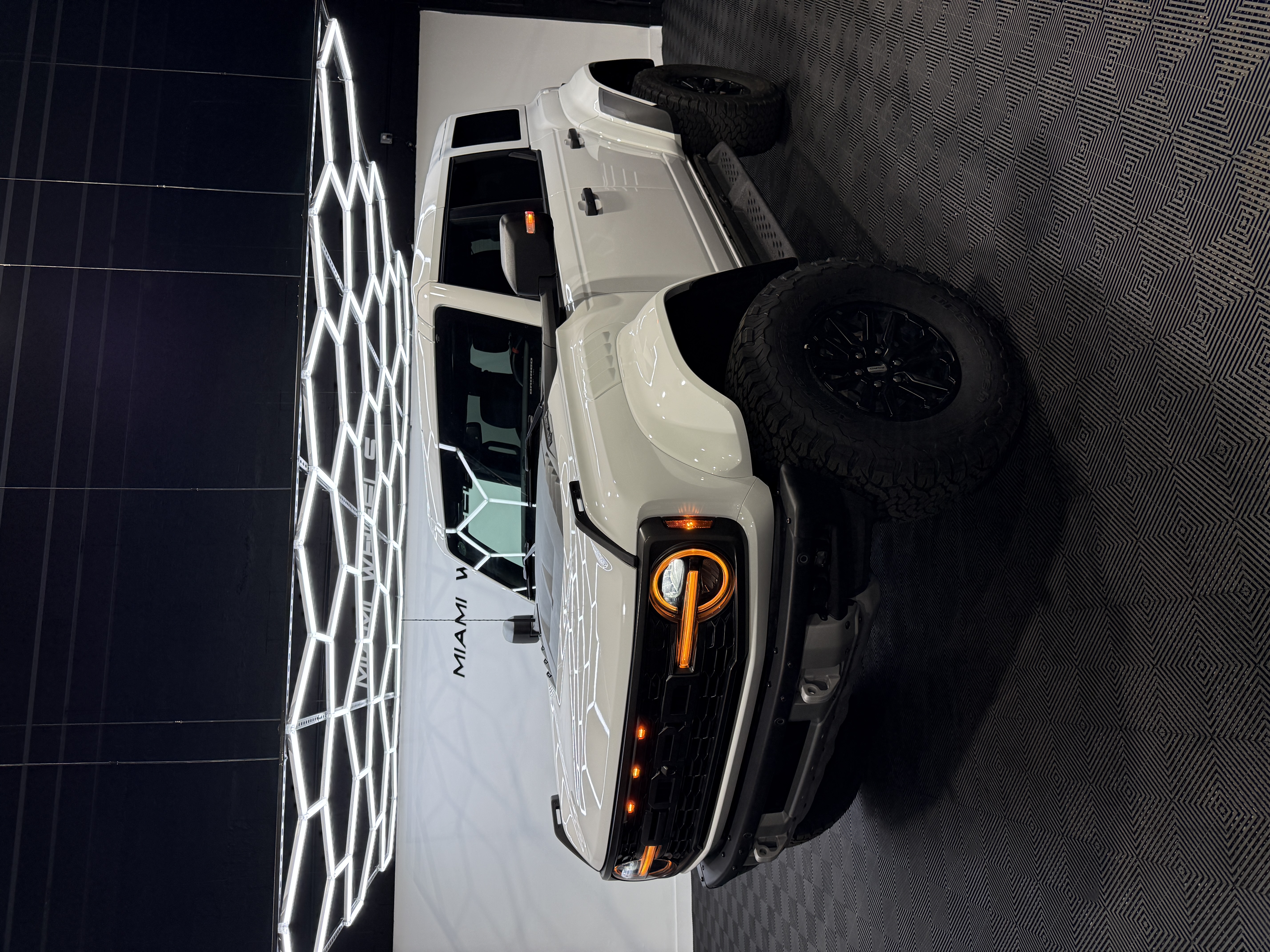 Ford Bronco Raptor - Image 1